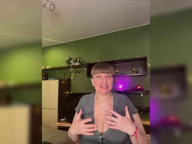 Veronika_Gold webcam