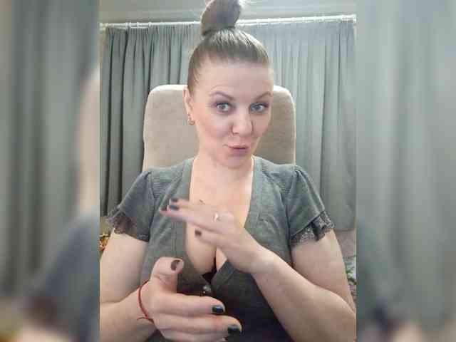 Veronika_Gold webcam