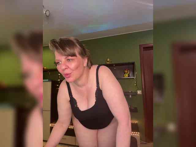 Veronika_Gold webcam