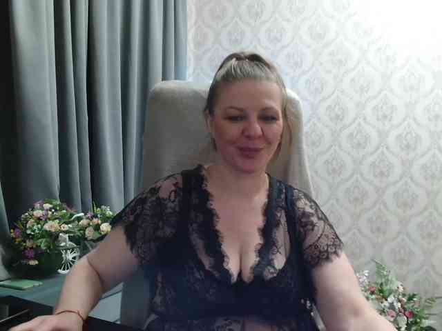 Veronika_Gold webcam