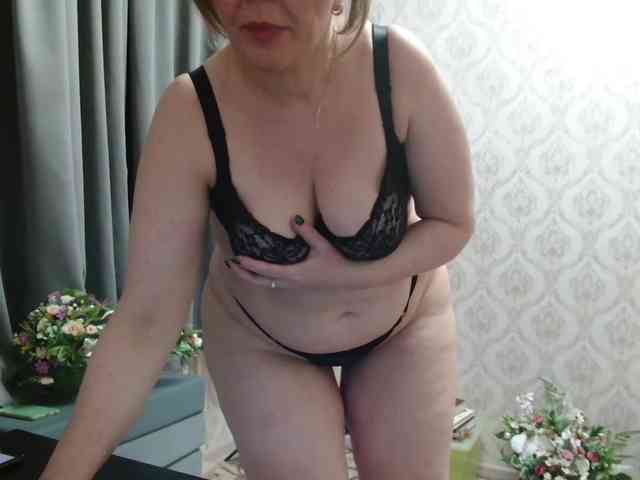 Veronika_Gold webcam