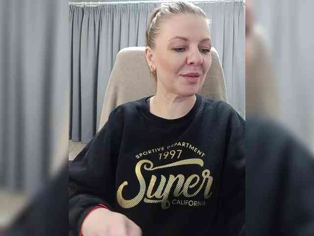 Veronika_Gold webcam
