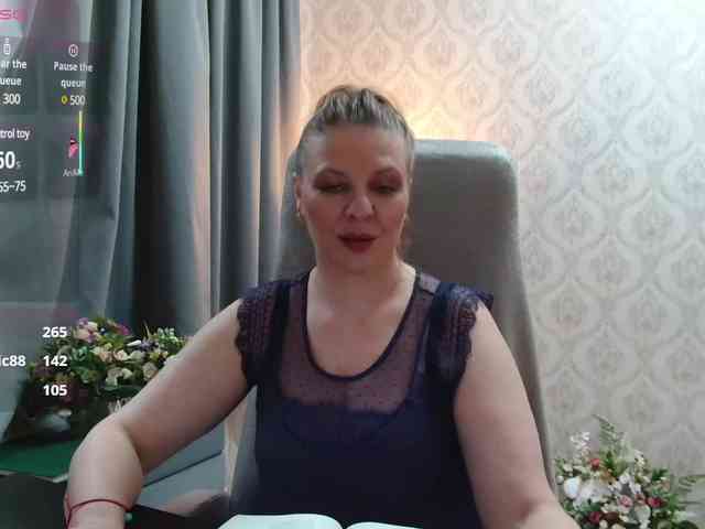Veronika_Gold webcam