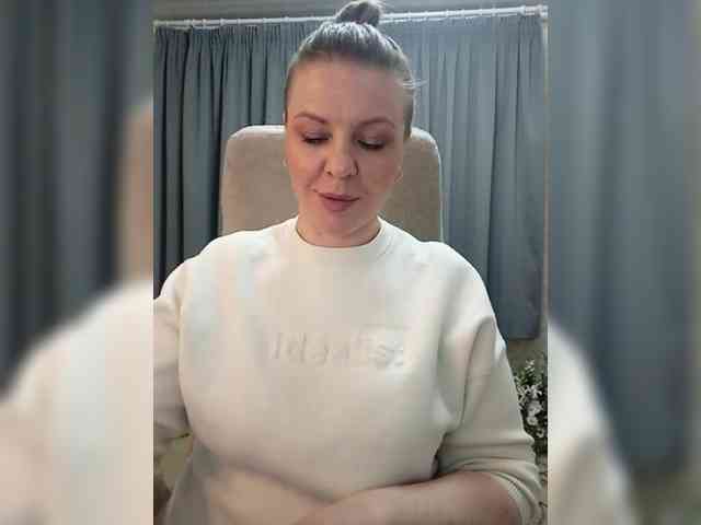Veronika_Gold webcam