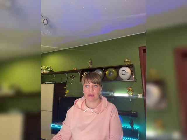 Veronika_Gold webcam