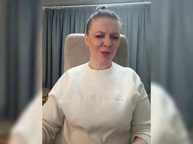 Veronika_Gold webcam