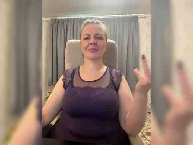 Veronika_Gold webcam