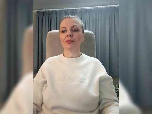 Veronika_Gold webcam