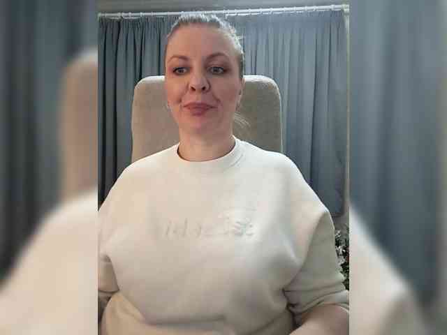Veronika_Gold webcam