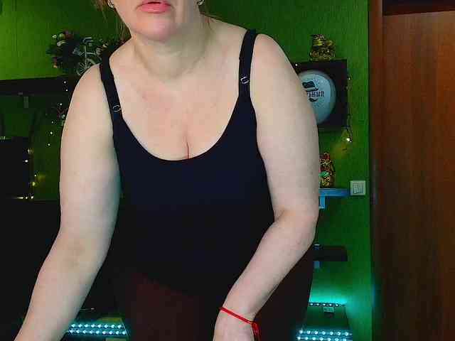 Veronika_Gold webcam