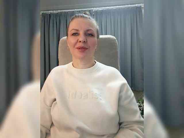 Veronika_Gold webcam