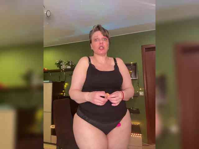 Veronika_Gold webcam