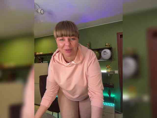 Veronika_Gold webcam