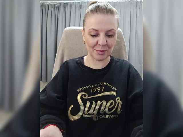 Veronika_Gold webcam