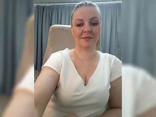 Veronika_Gold webcam