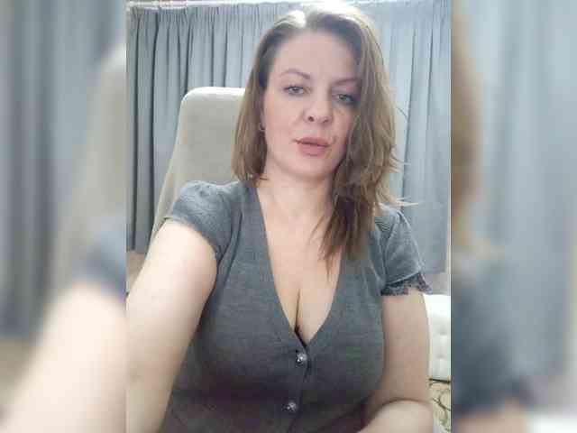 Veronika_Gold webcam