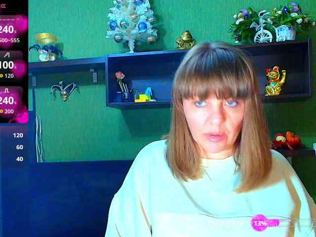 Veronika_Gold webcam