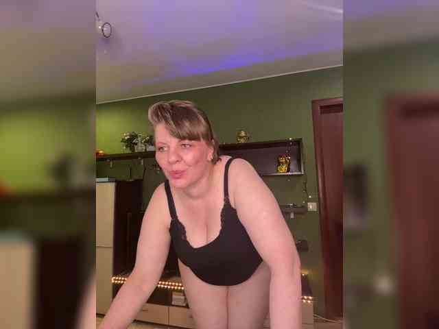 Veronika_Gold webcam