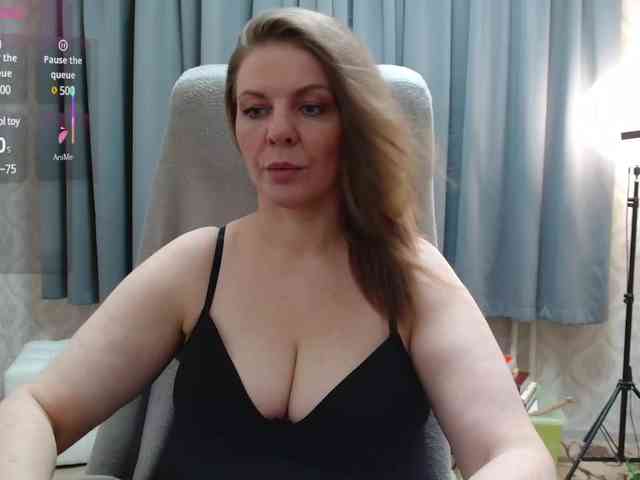 Veronika_Gold webcam