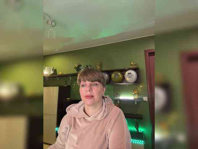 Veronika_Gold webcam