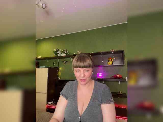 Veronika_Gold webcam