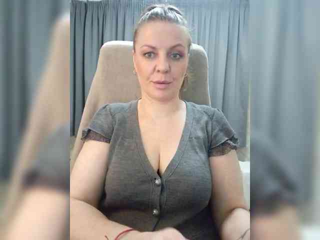 Veronika_Gold webcam