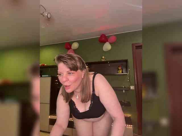 Veronika_Gold webcam