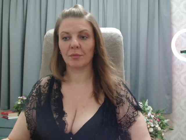 Veronika_Gold webcam