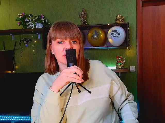 Veronika_Gold webcam