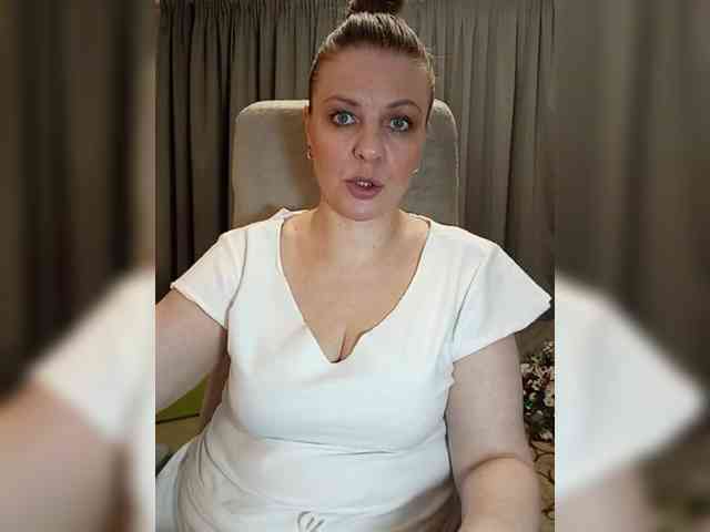 Veronika_Gold webcam
