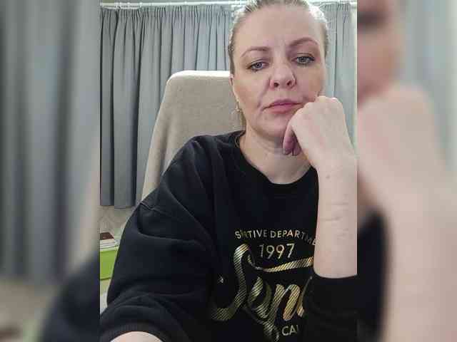 Veronika_Gold webcam