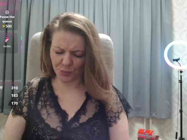 Veronika_Gold webcam