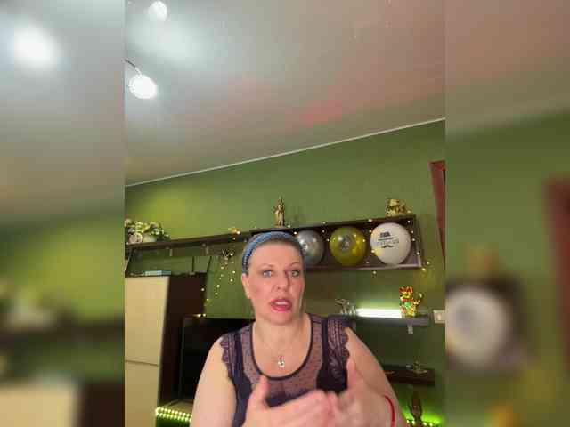 Veronika_Gold webcam