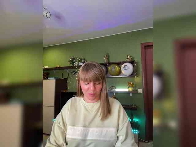 Veronika_Gold webcam