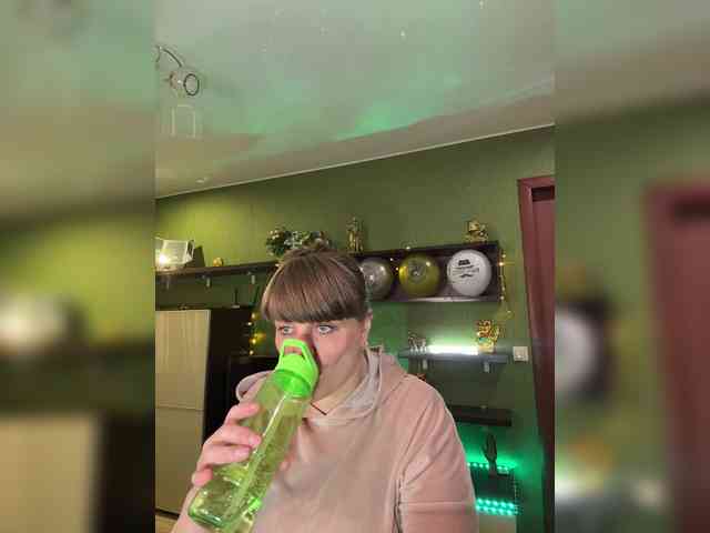 Veronika_Gold webcam