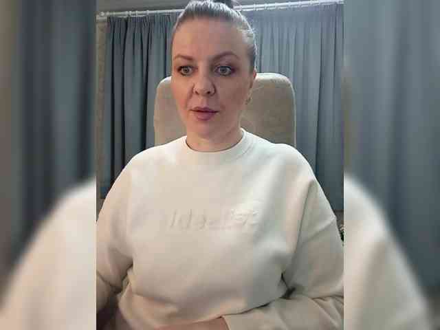 Veronika_Gold webcam