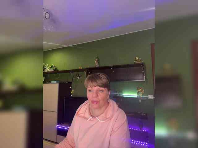 Veronika_Gold webcam