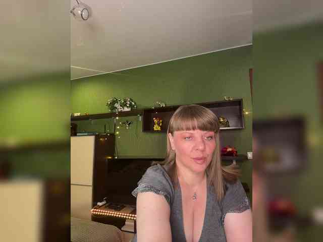 Veronika_Gold webcam