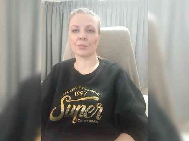 Veronika_Gold webcam