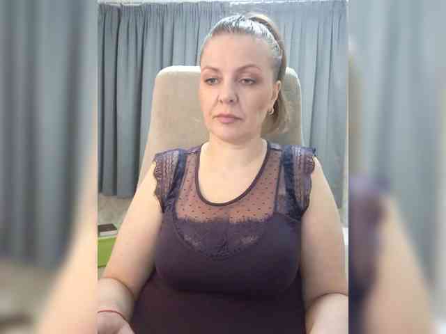 Veronika_Gold webcam
