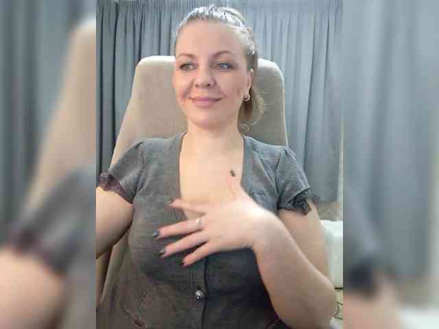 Veronika_Gold webcam