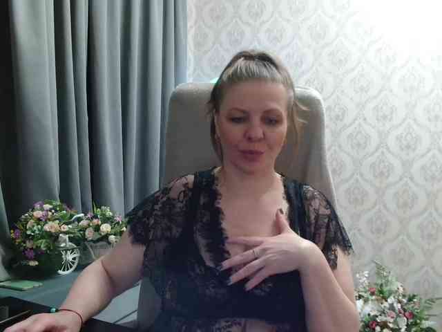 Veronika_Gold webcam