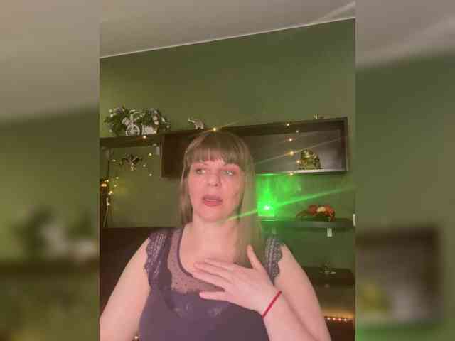 Veronika_Gold webcam