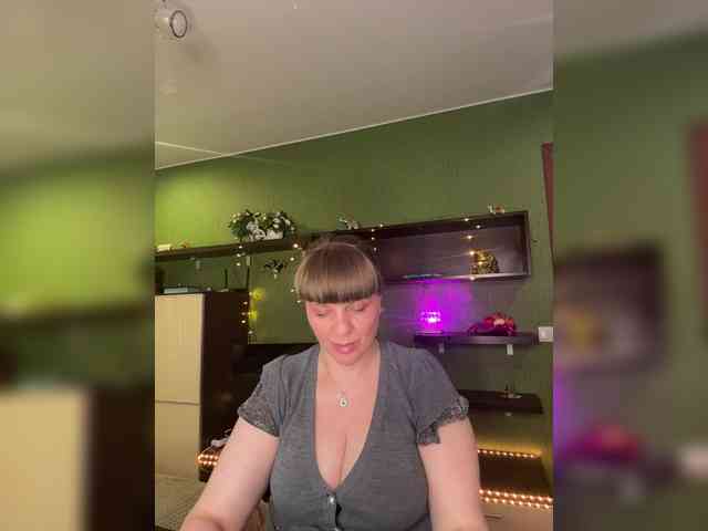 Veronika_Gold webcam