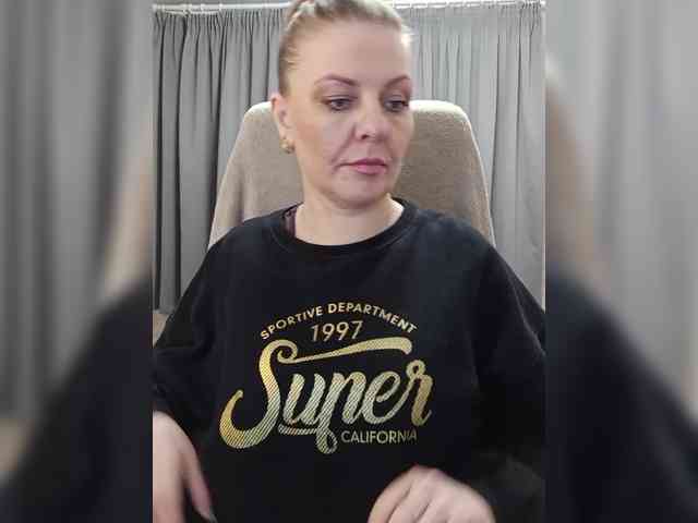 Veronika_Gold webcam