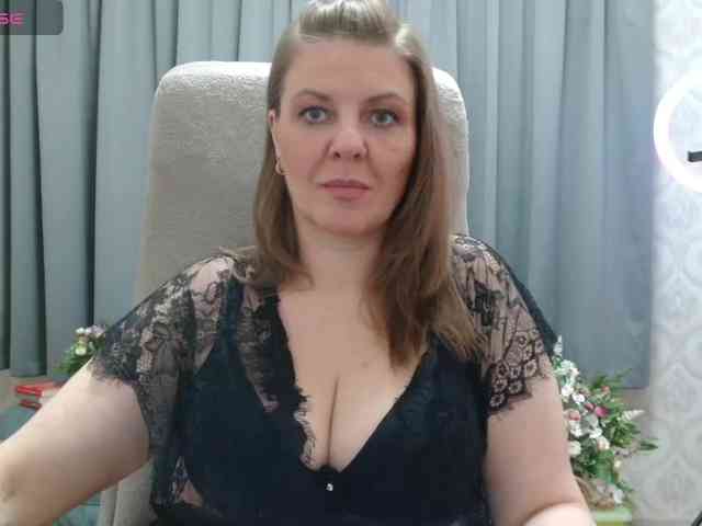 Veronika_Gold webcam