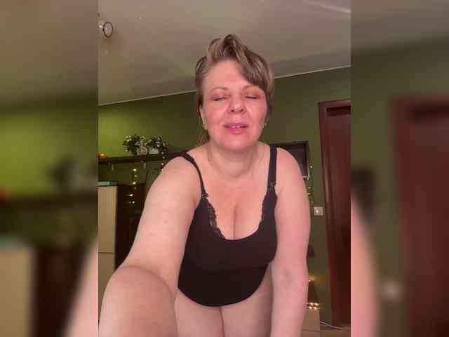 Veronika_Gold webcam