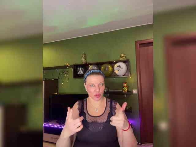 Veronika_Gold webcam