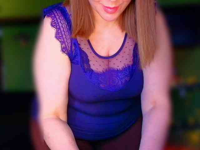 Veronika_Gold webcam