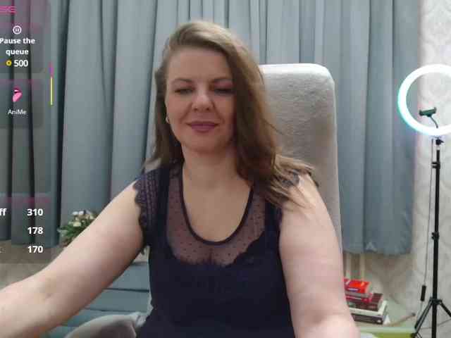 Veronika_Gold webcam